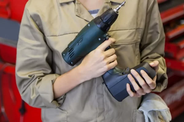 How to Choose the Right Cordless Power Tools for Your Dubai Workshop?