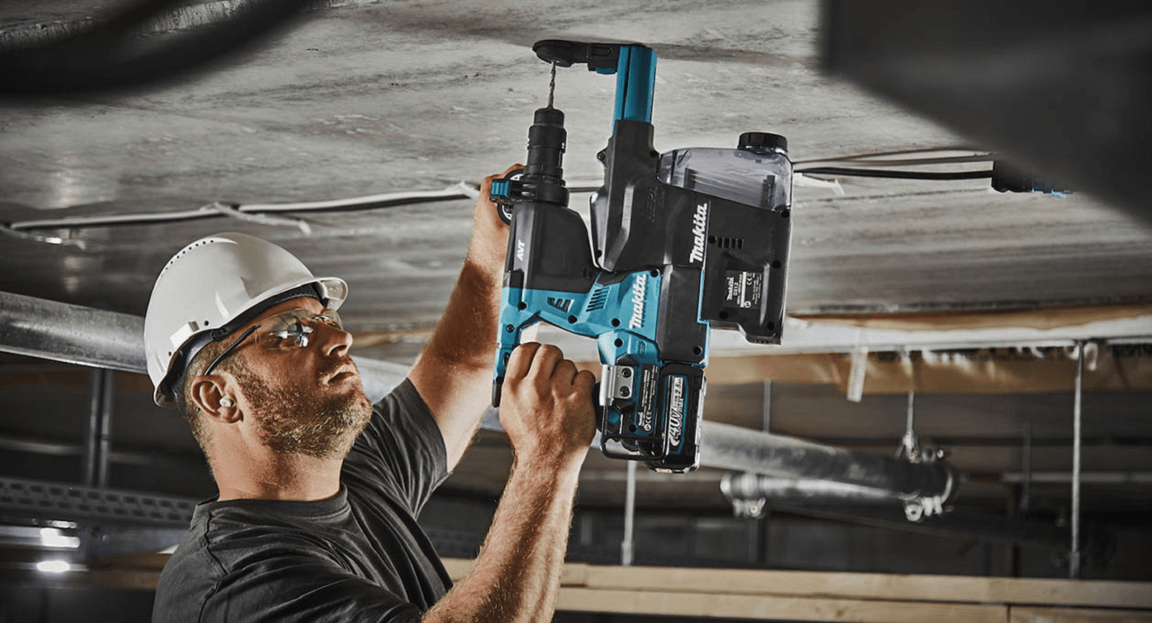 Makita Adds New Brushless Rotary Hammer To Its Powerful XGT Collection - Buy Online Dubai