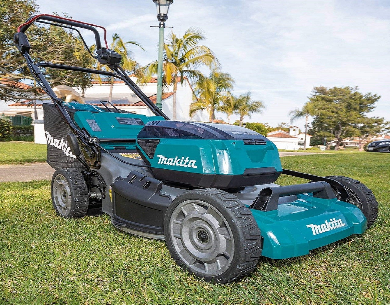 More Mowing Power With Makita - Buy Online Dubai