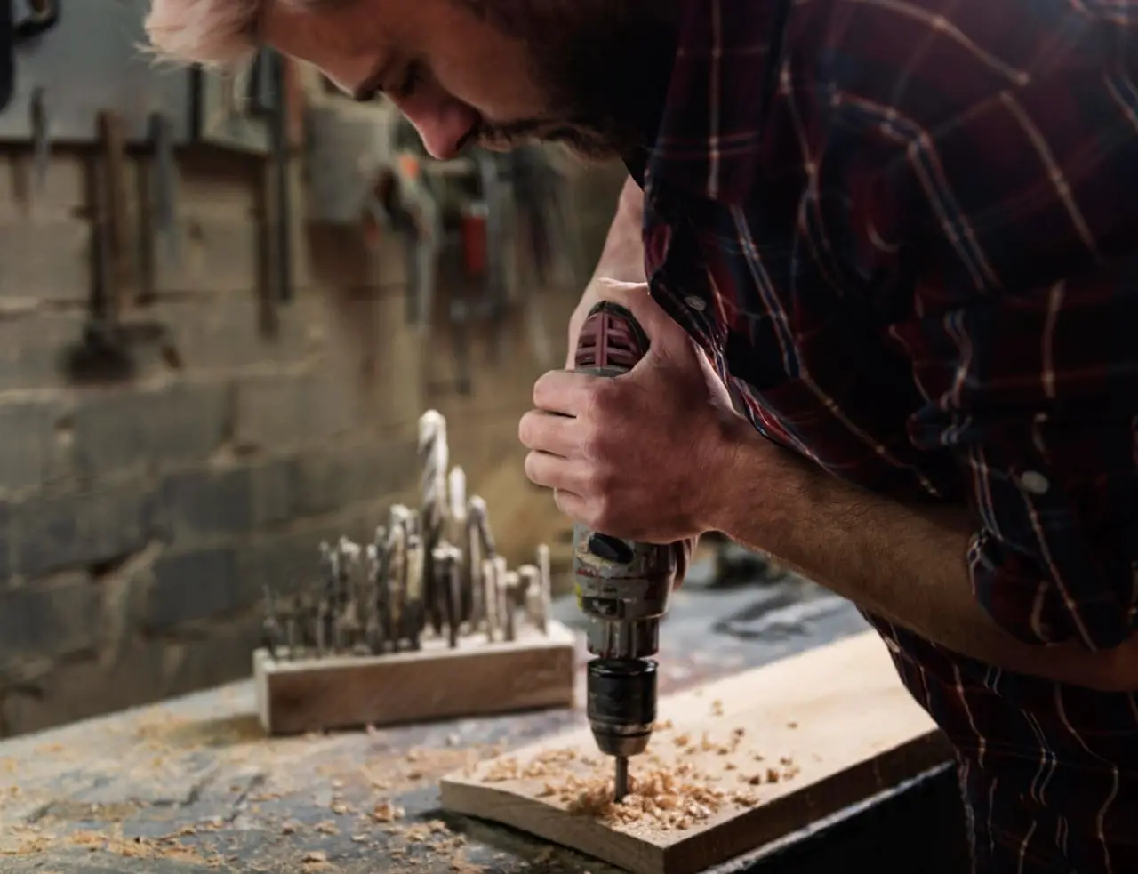 Power Tools for Precision: Dubai's Craftsmanship Secrets Unveiled