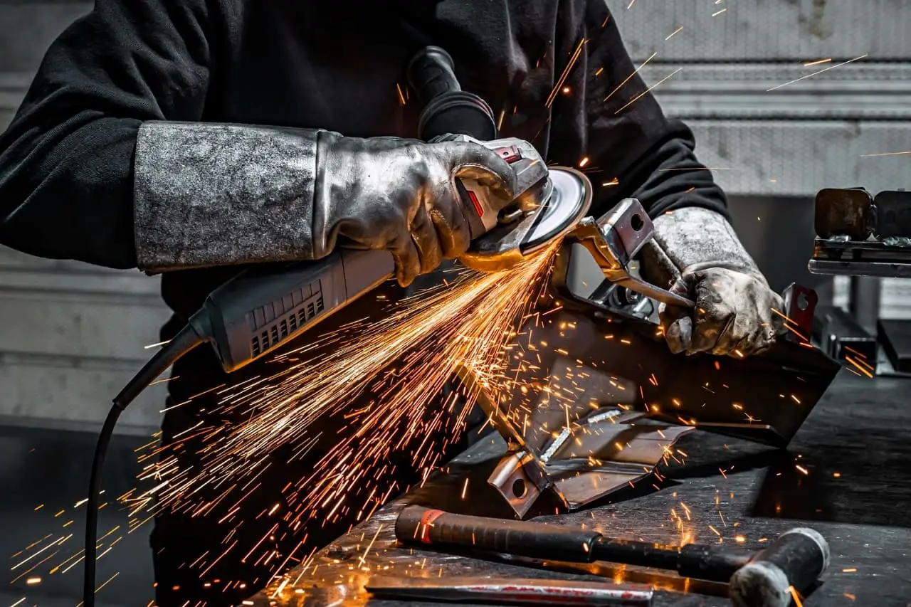 Power Tools in Welding Choosing the Right Equipment for a Perfect Finish