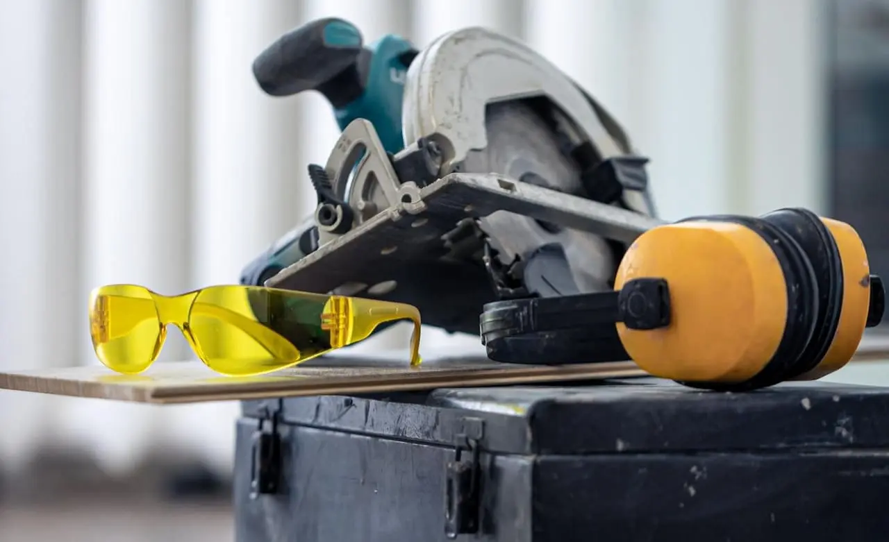 Top Power Tools Every Workshop Needs for Maximum Efficiency