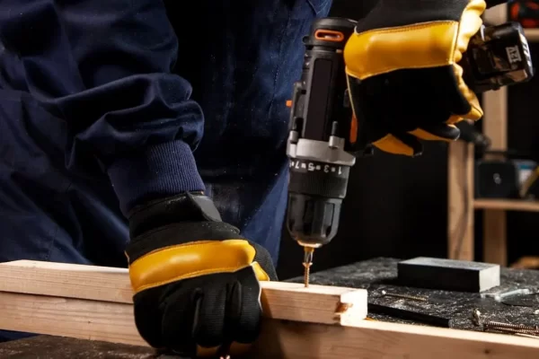 Top Power Tools in Dubai Essential Drills and Saws for Every Project