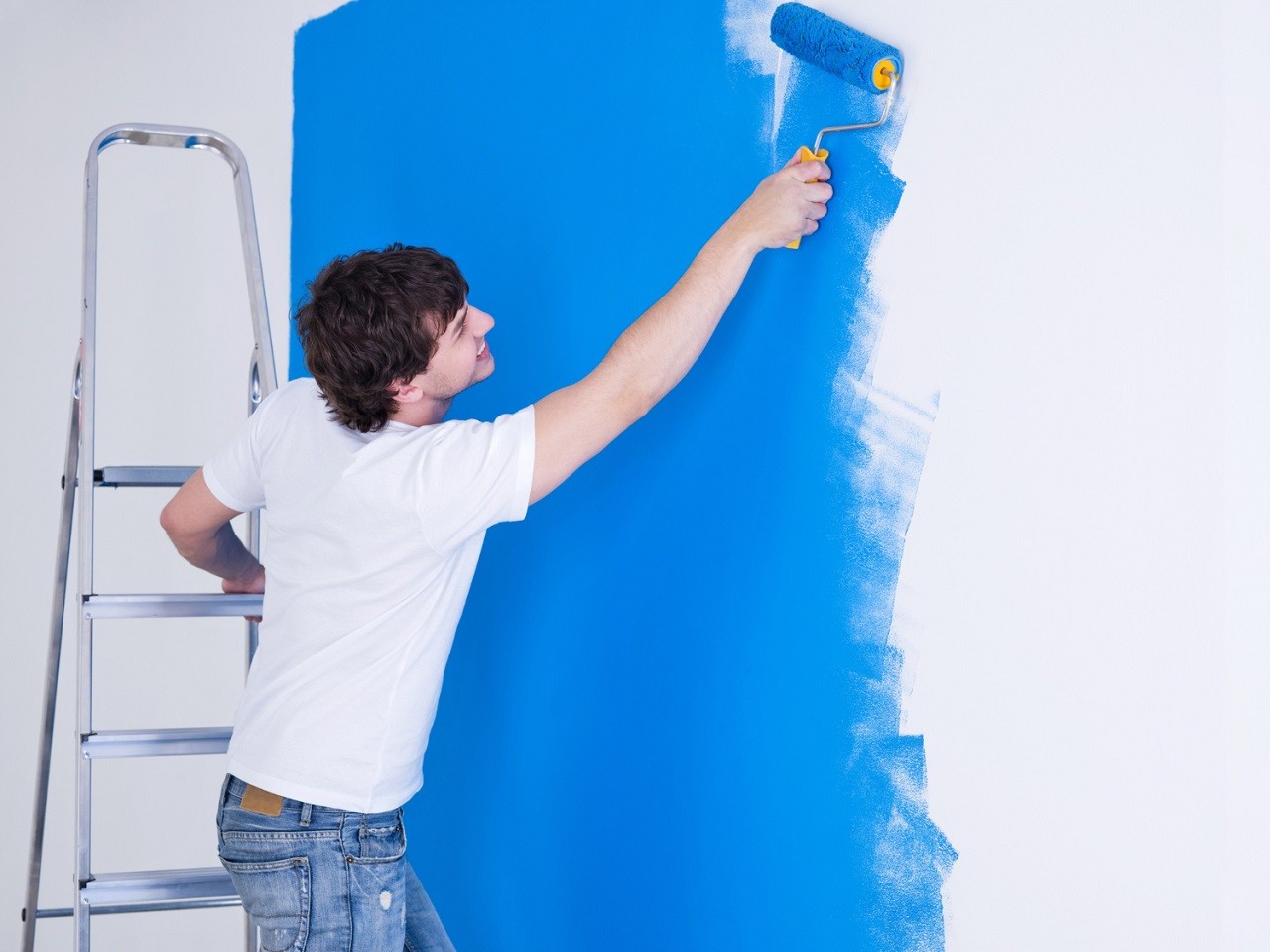 Why Should You Hire a professional for Home Painting Services - Buy Online Dubai